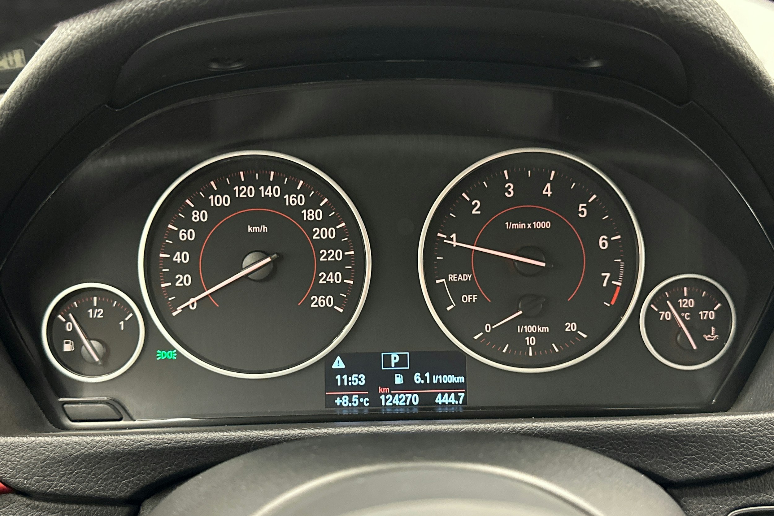 met. sininen BMW 318 2016 kuva 22.