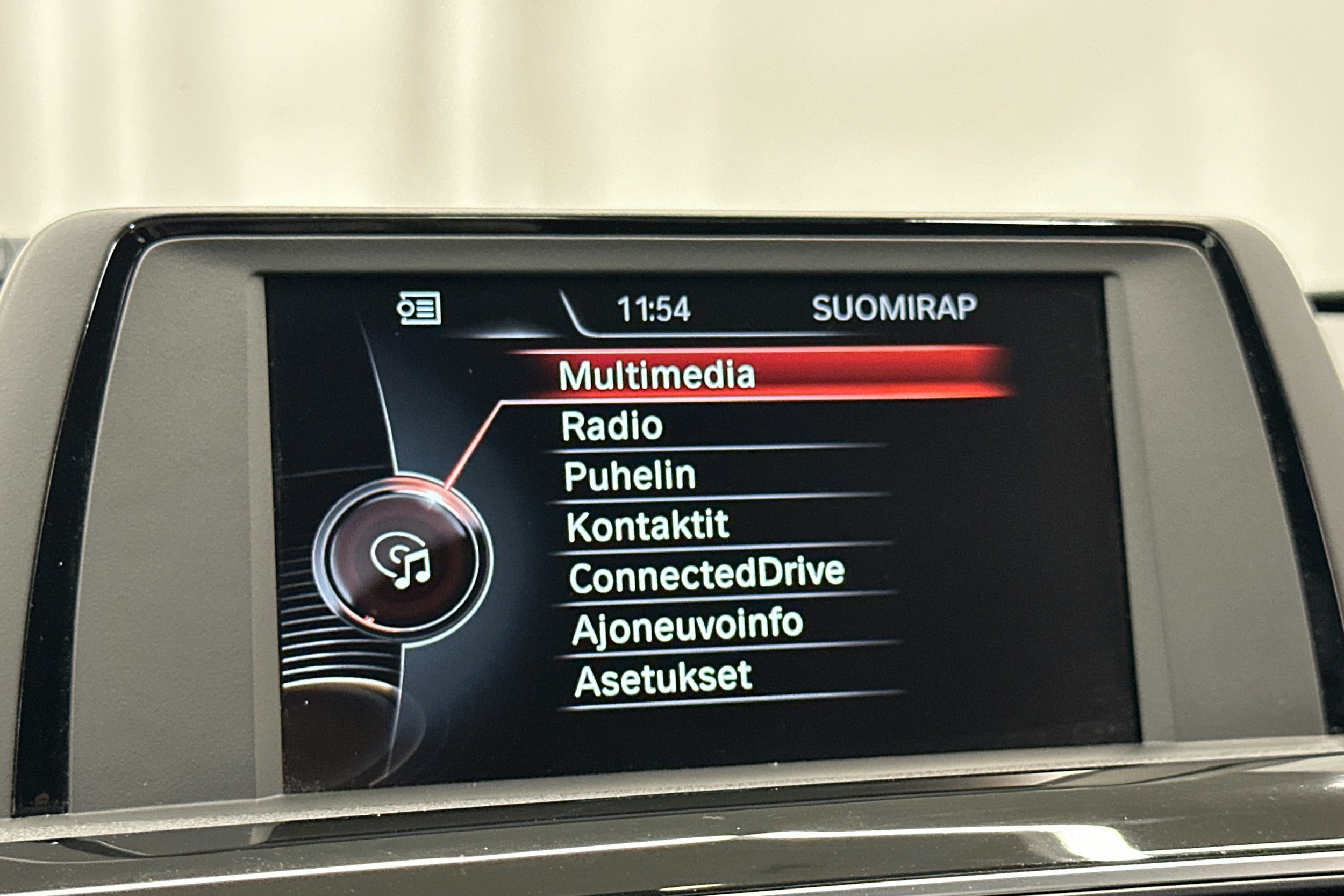 met. sininen BMW 318 2016 kuva 23.