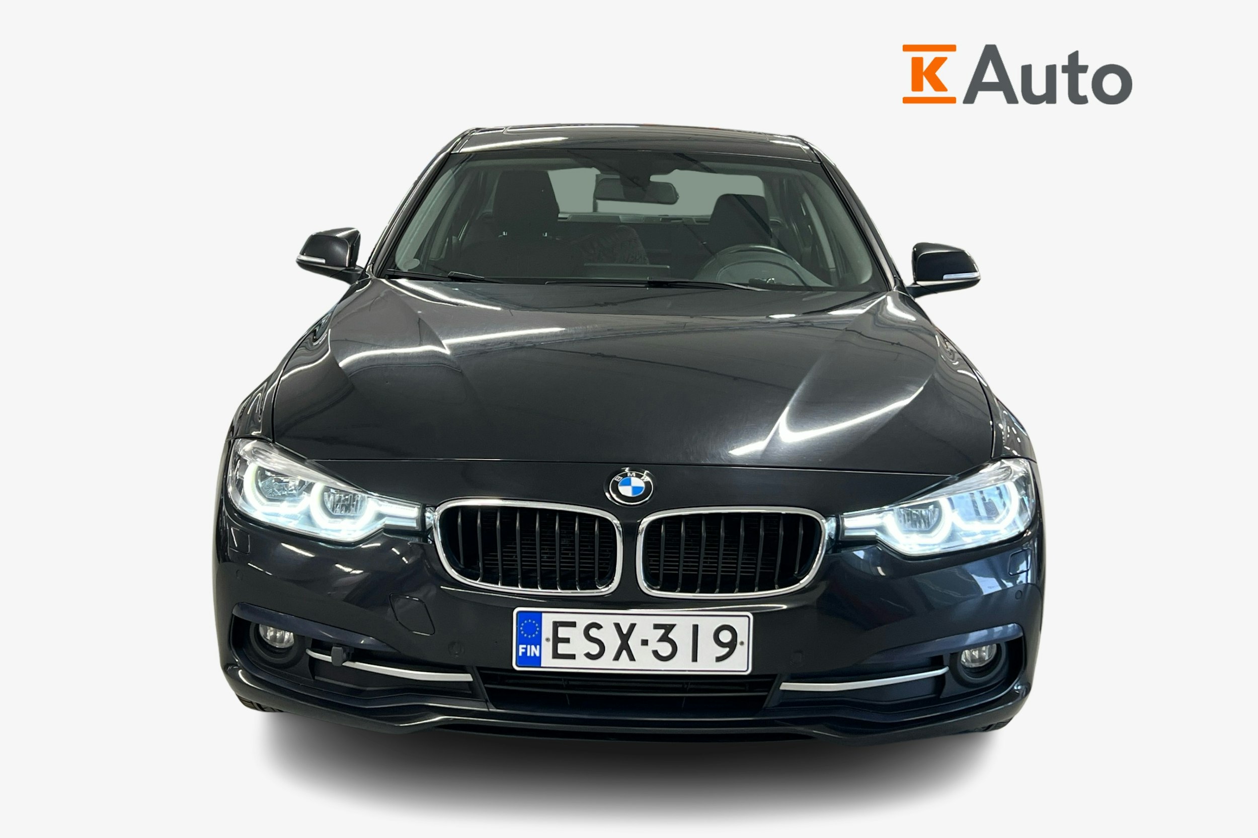 musta BMW 318 2017 kuva 4.