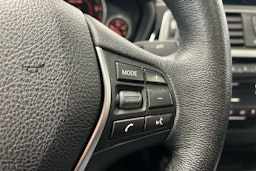 musta BMW 318 2017 kuva 13.