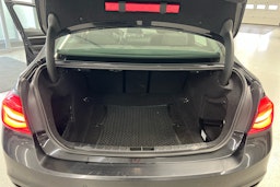 musta BMW 318 2017 kuva 22.