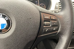 valkoinen BMW 318 2017 kuva 12.
