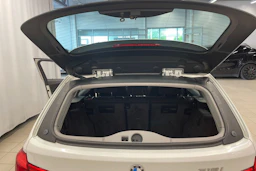 valkoinen BMW 318 2017 kuva 18.