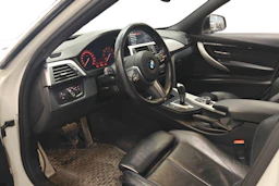 valkoinen BMW 318 2019 kuva 3.