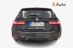 musta BMW 318 2020 kuva 3.