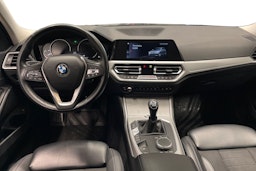 musta BMW 318 2020 kuva 9.