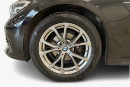 musta BMW 318 2020 kuva 11.