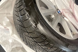 musta BMW 318 2020 kuva 15.