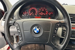 Punainen BMW 320 1998 kuva 11.