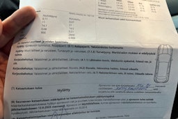Punainen BMW 320 1998 kuva 24.