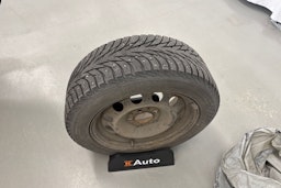 musta BMW 320 2004 kuva 18.