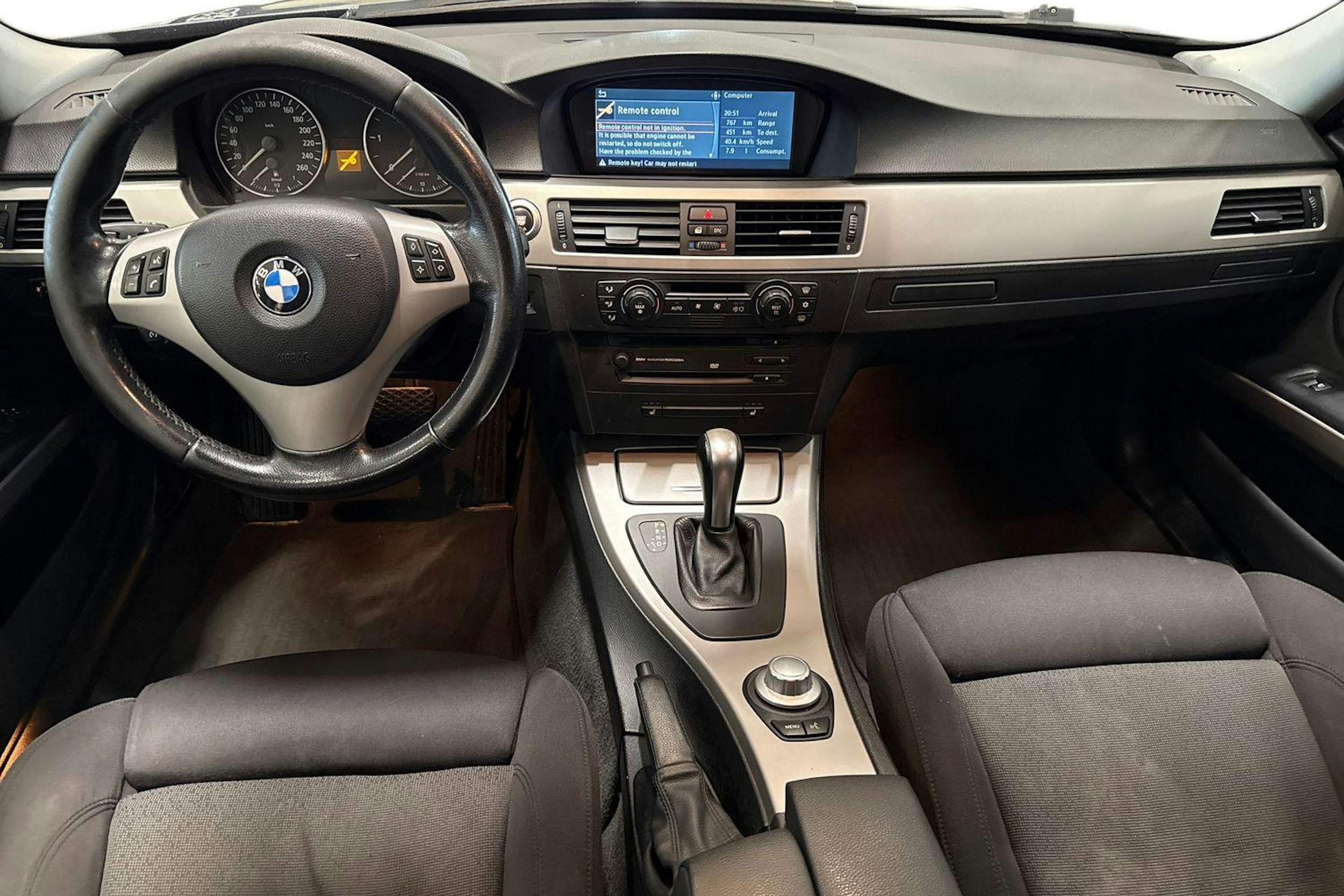 harmaa BMW 320 2006 kuva 9.