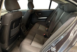 harmaa BMW 320 2006 kuva 10.
