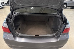 harmaa BMW 320 2006 kuva 14.