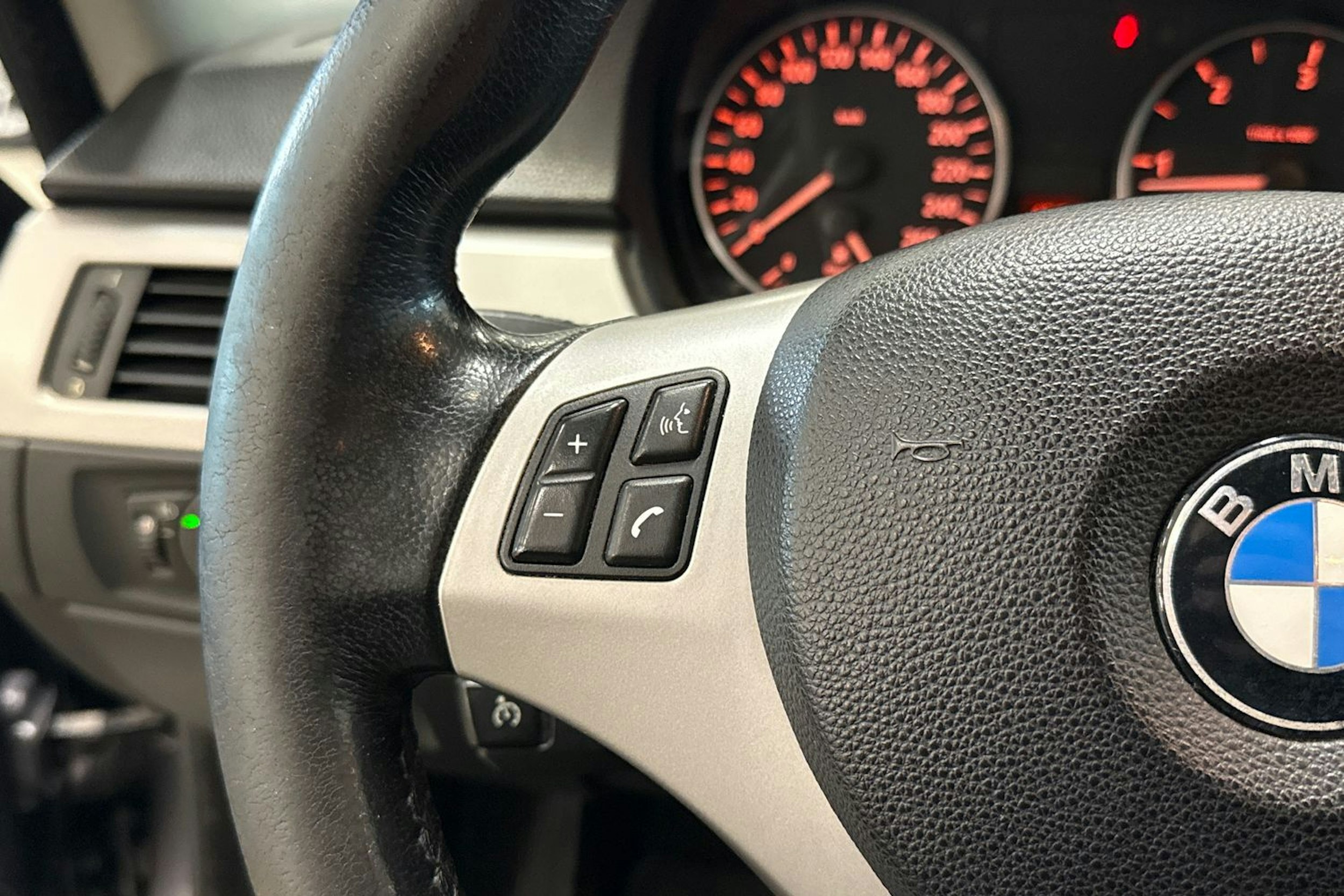 harmaa BMW 320 2006 kuva 18.