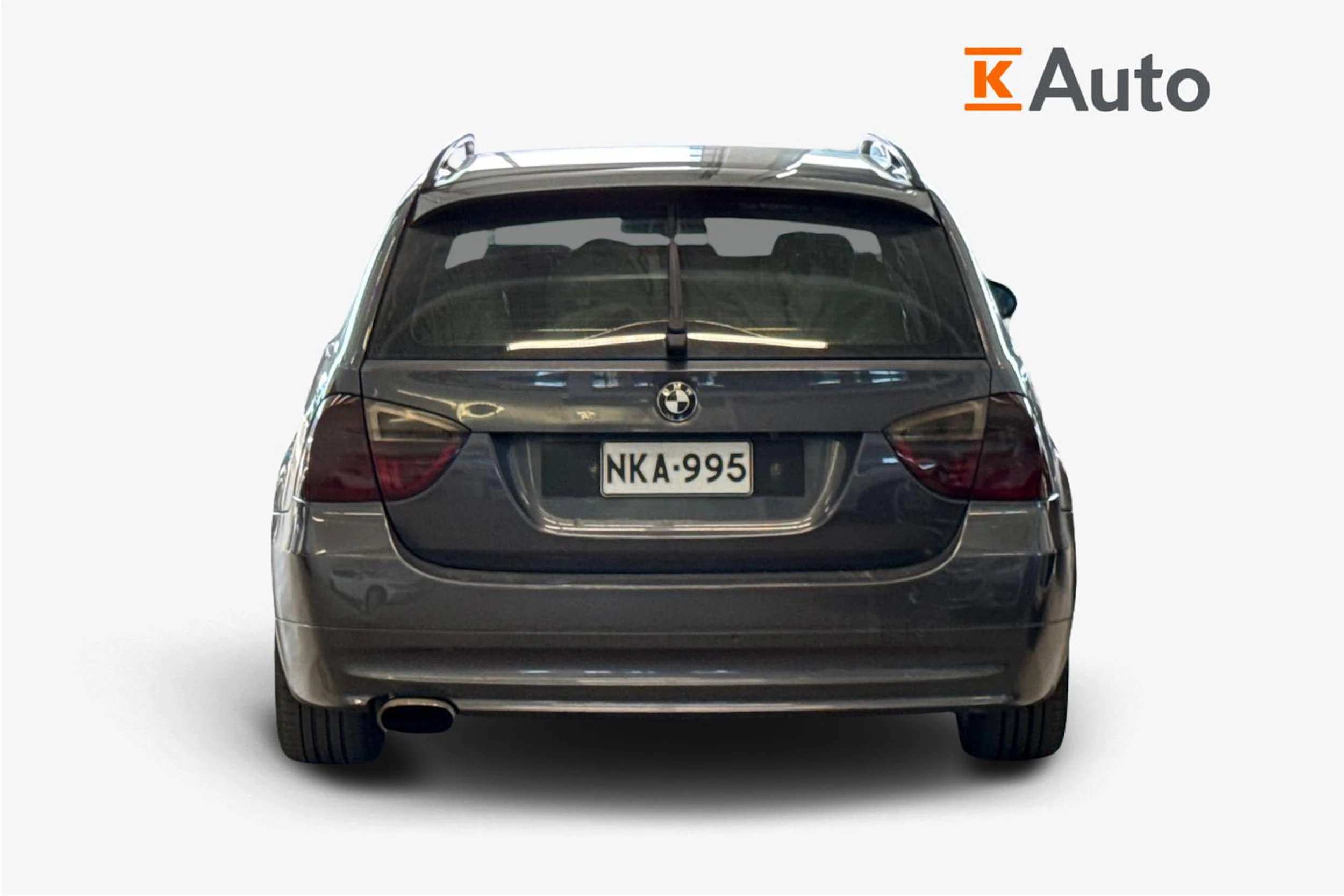 Harmaa BMW 320 2007 kuva 3.