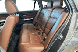 Harmaa BMW 320 2007 kuva 8.