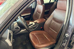 Harmaa BMW 320 2007 kuva 19.