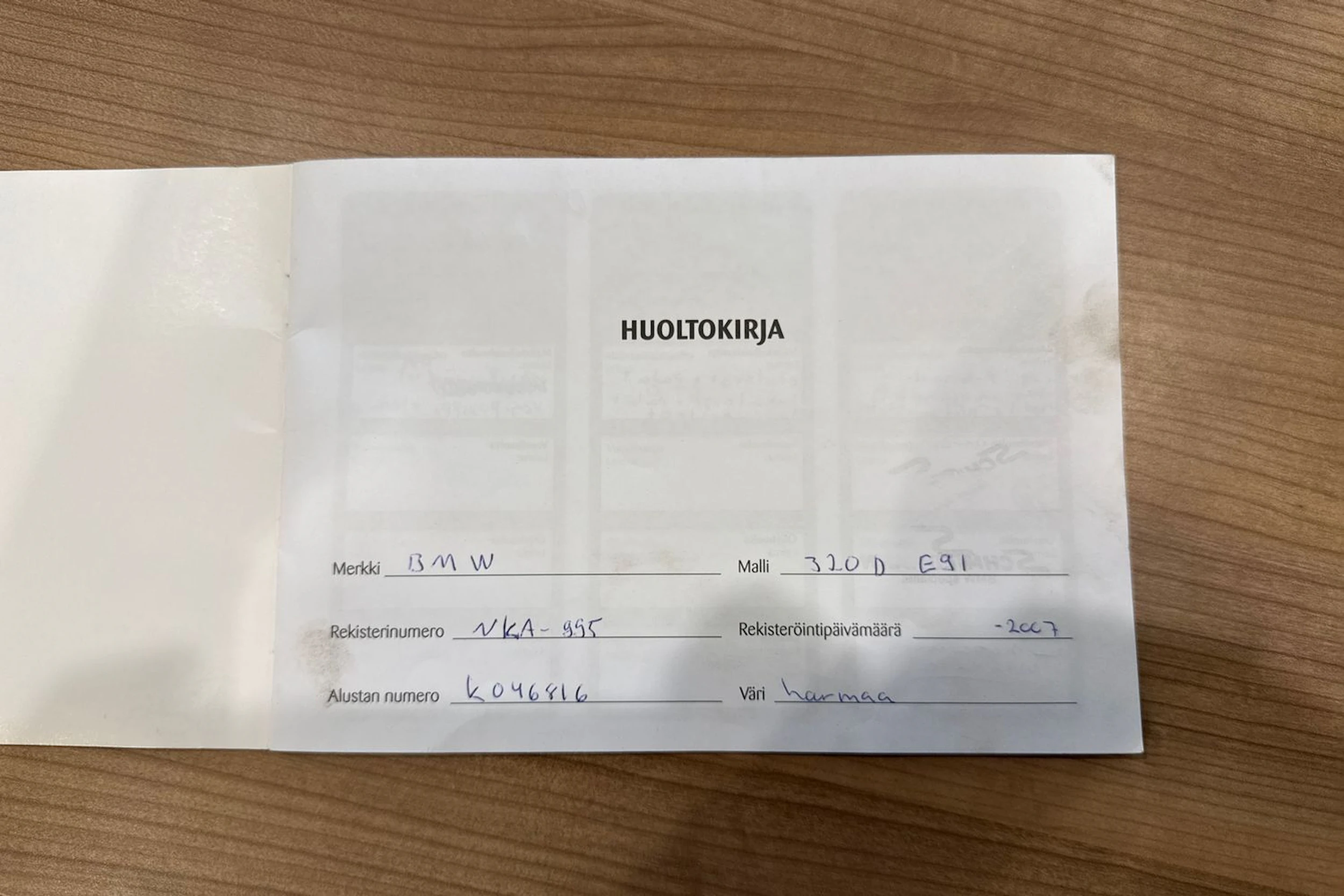 Harmaa BMW 320 2007 kuva 20.