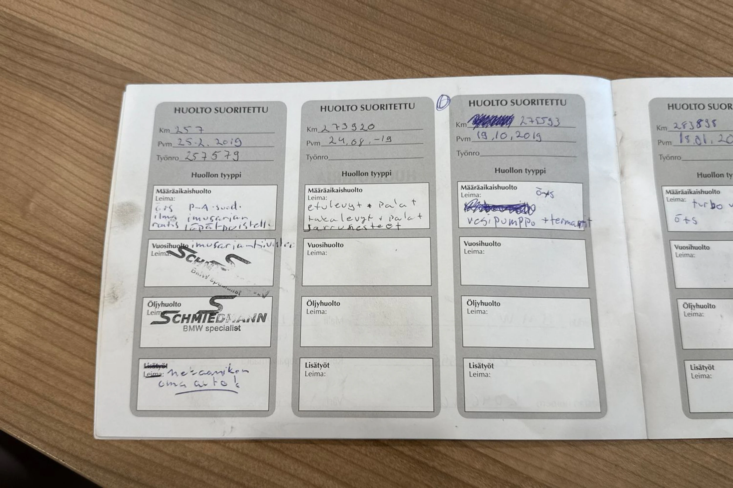 Harmaa BMW 320 2007 kuva 21.