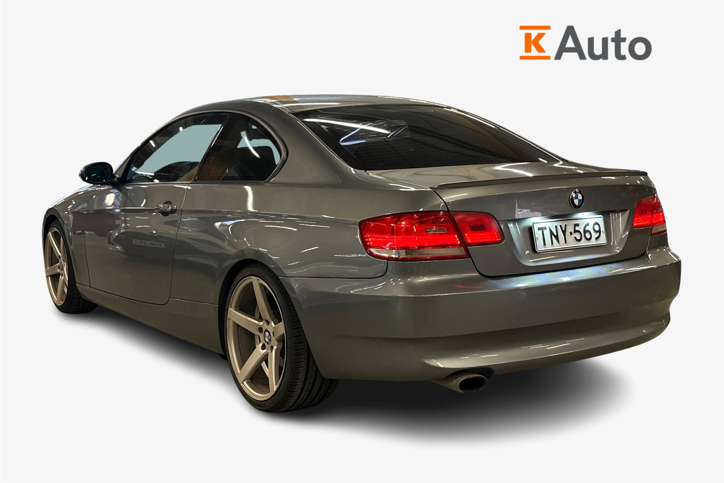 met. harmaa BMW 320 2008 kuva 2.