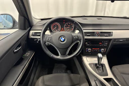 ruskea (beige) BMW 320 2009 kuva 12.