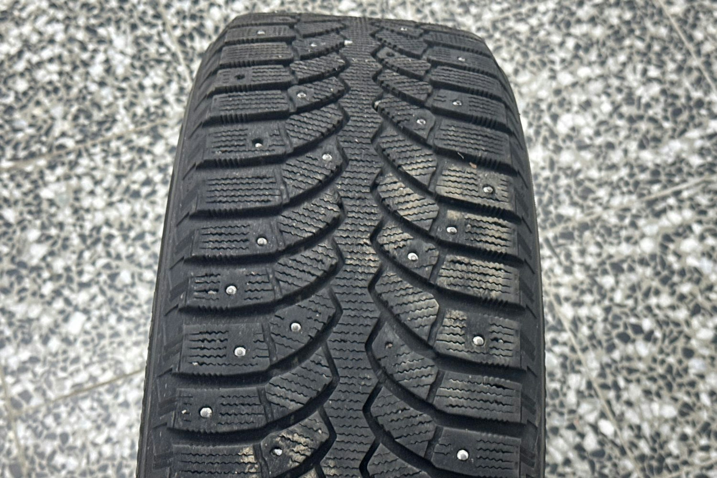 valkoinen BMW 320 2009 kuva 33.