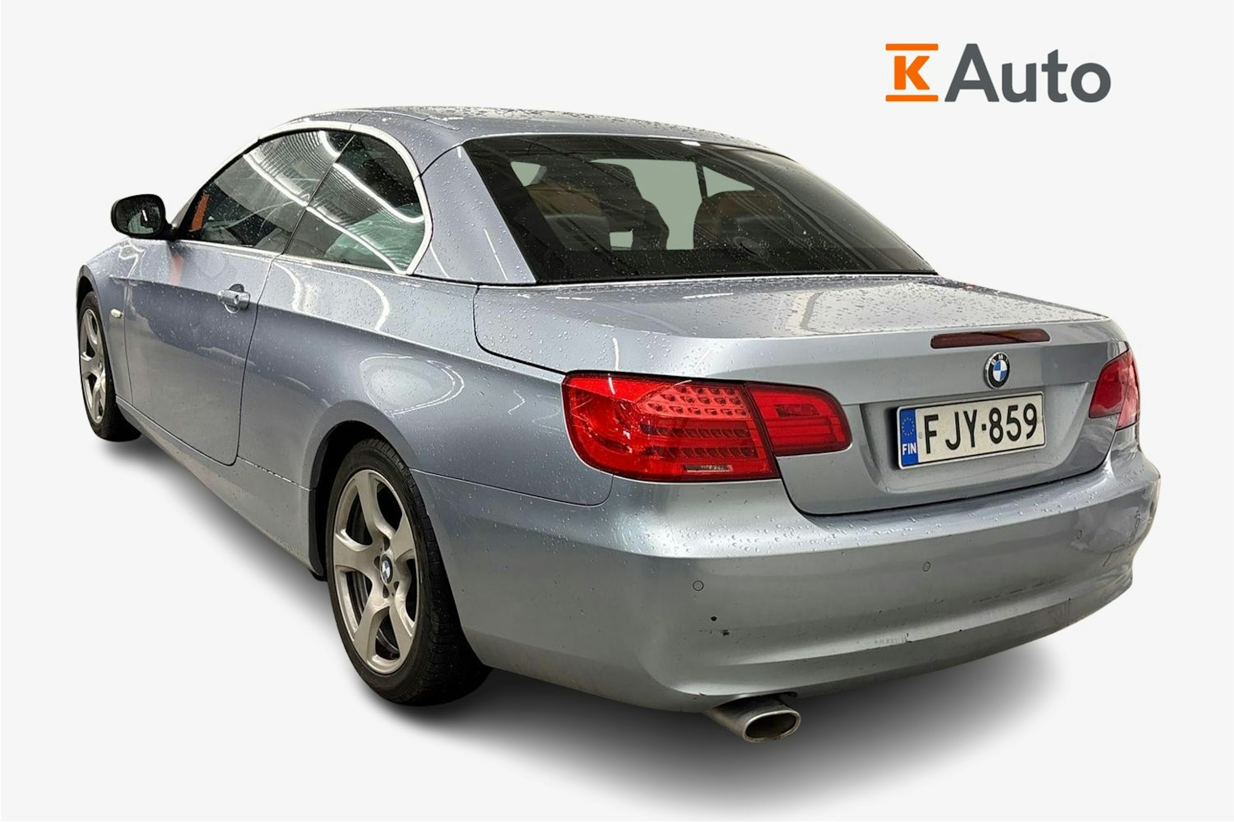 sininen BMW 320 2010 kuva 2.