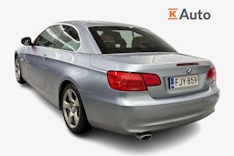 sininen BMW 320 2010 kuva 2.