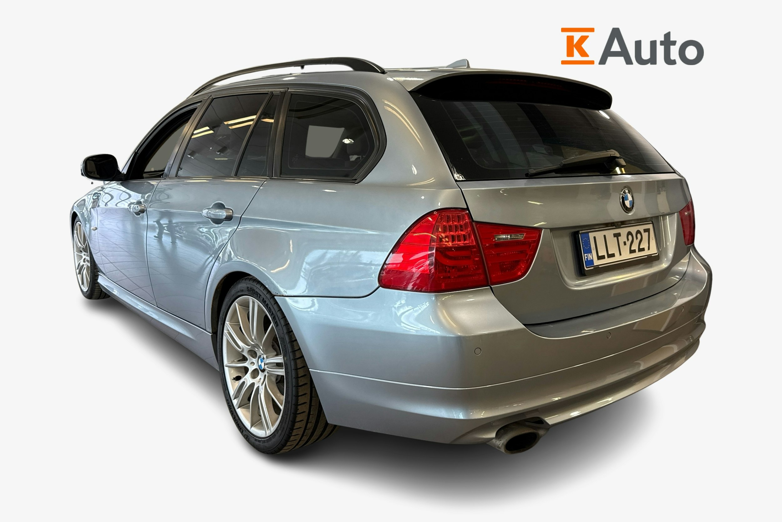 sininen BMW 320 2010 kuva 2.