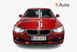 punainen BMW 320 2012 kuva 4.