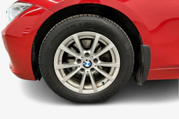 punainen BMW 320 2012 kuva 9.