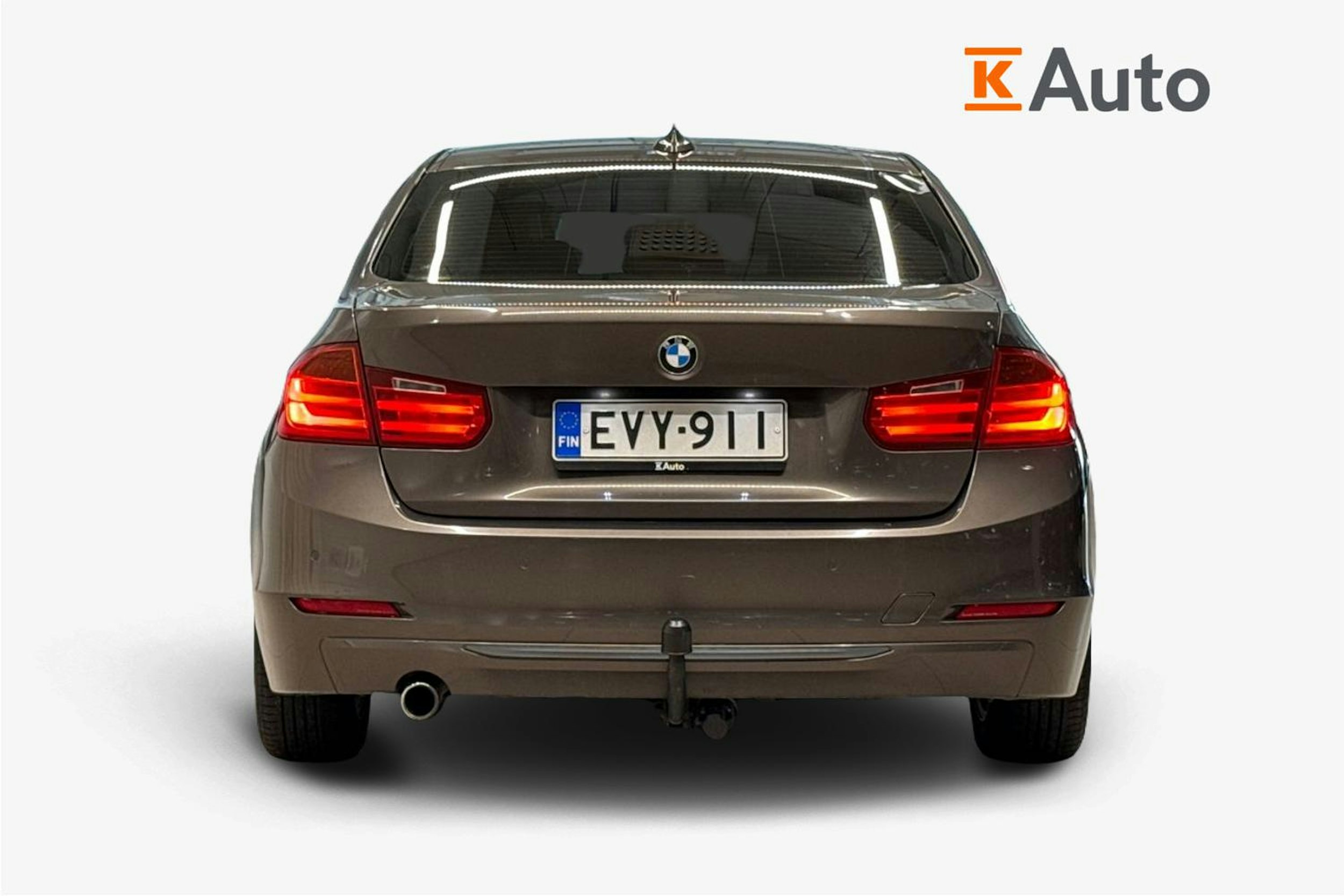 ruskea (beige) BMW 320 2012 kuva 3.
