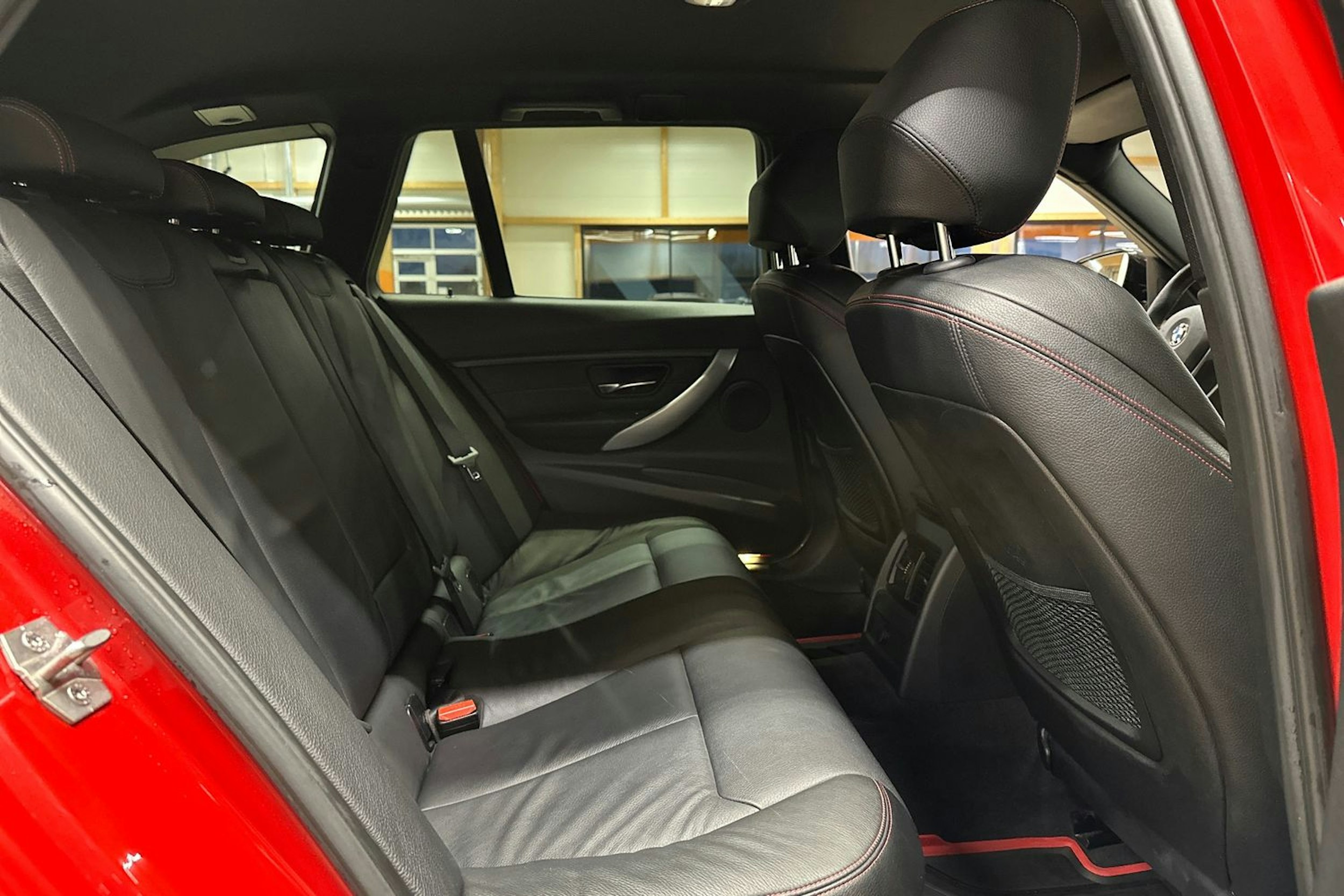 BMW 320 2012 kuva 16.