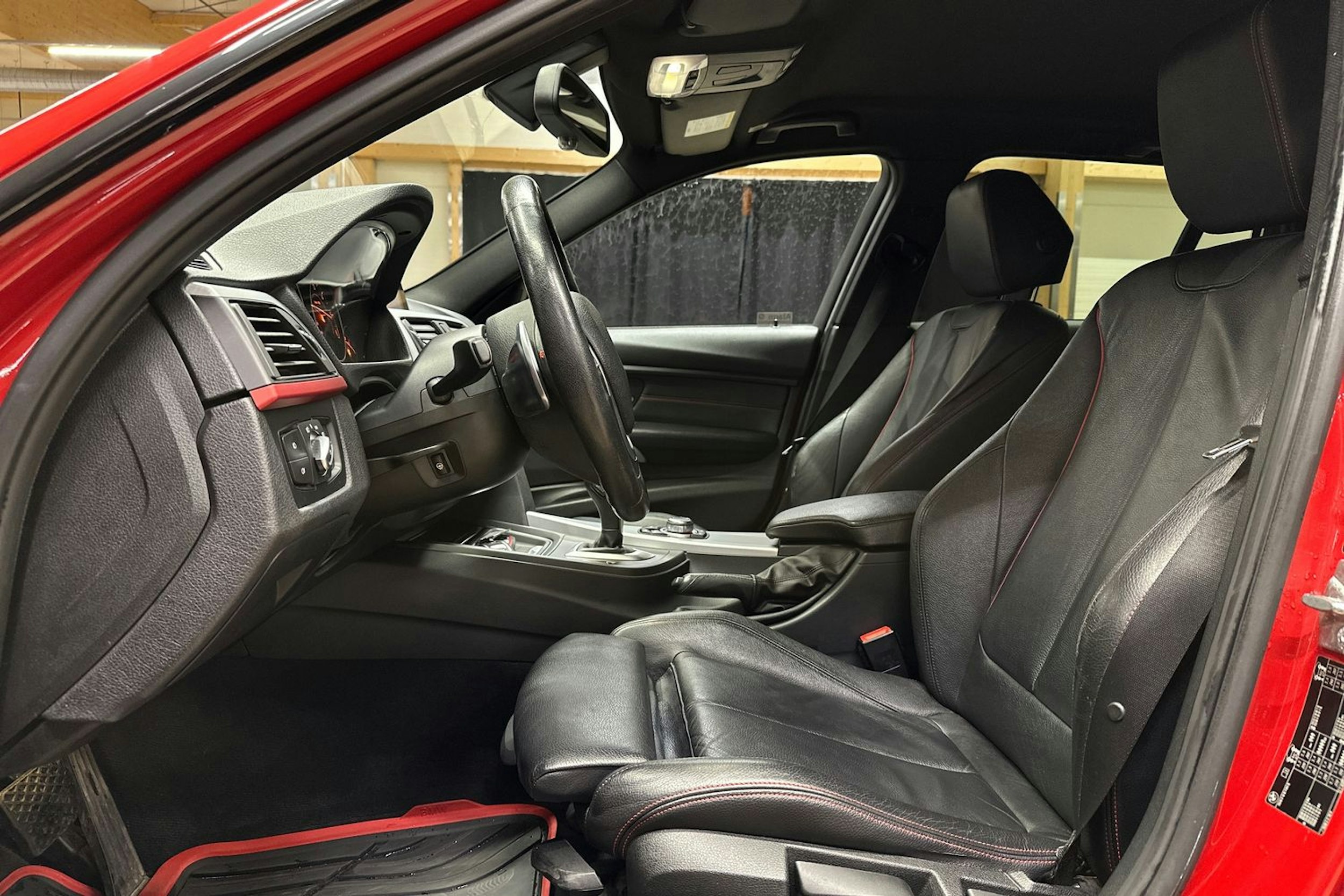 BMW 320 2012 kuva 17.