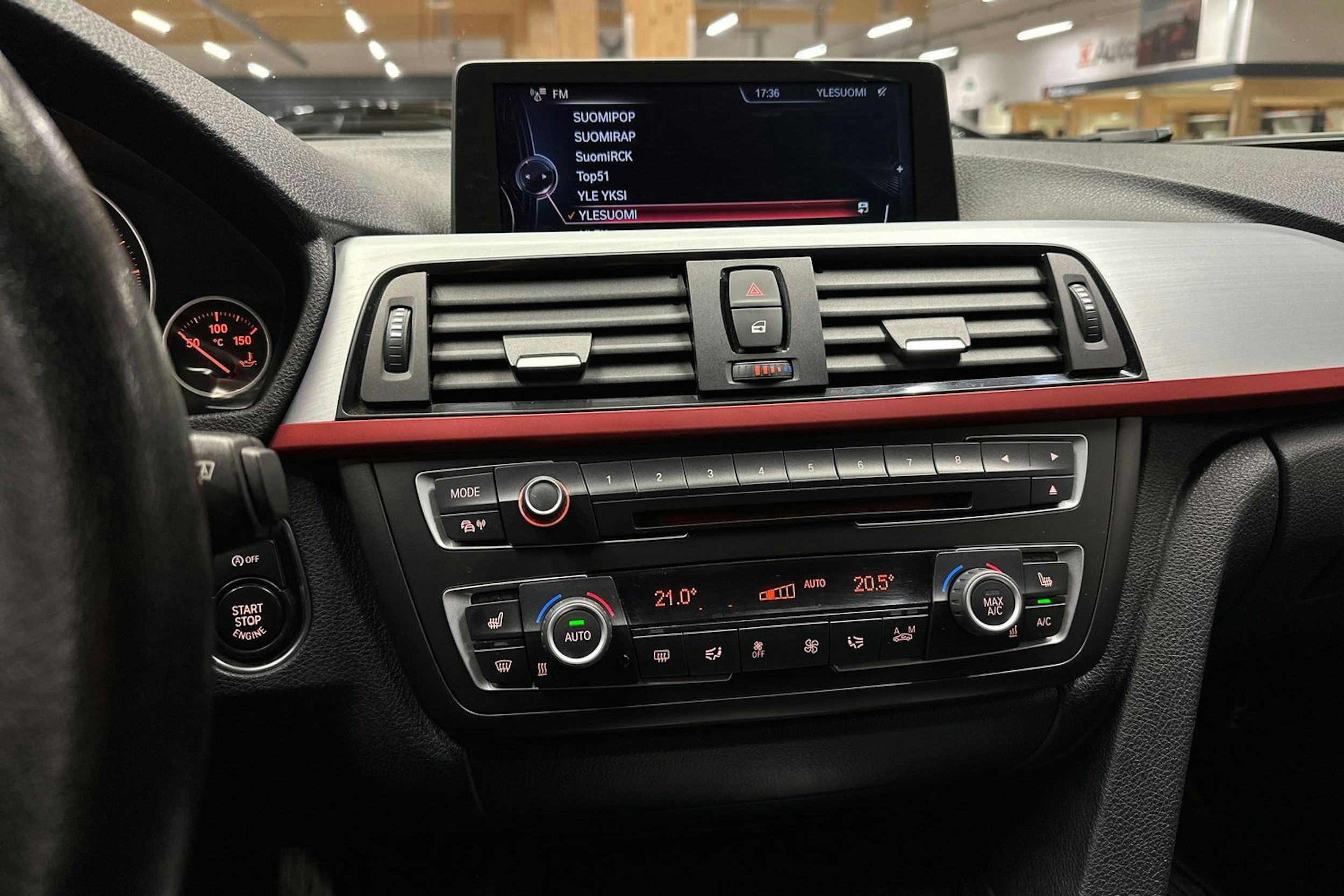 BMW 320 2012 kuva 22.