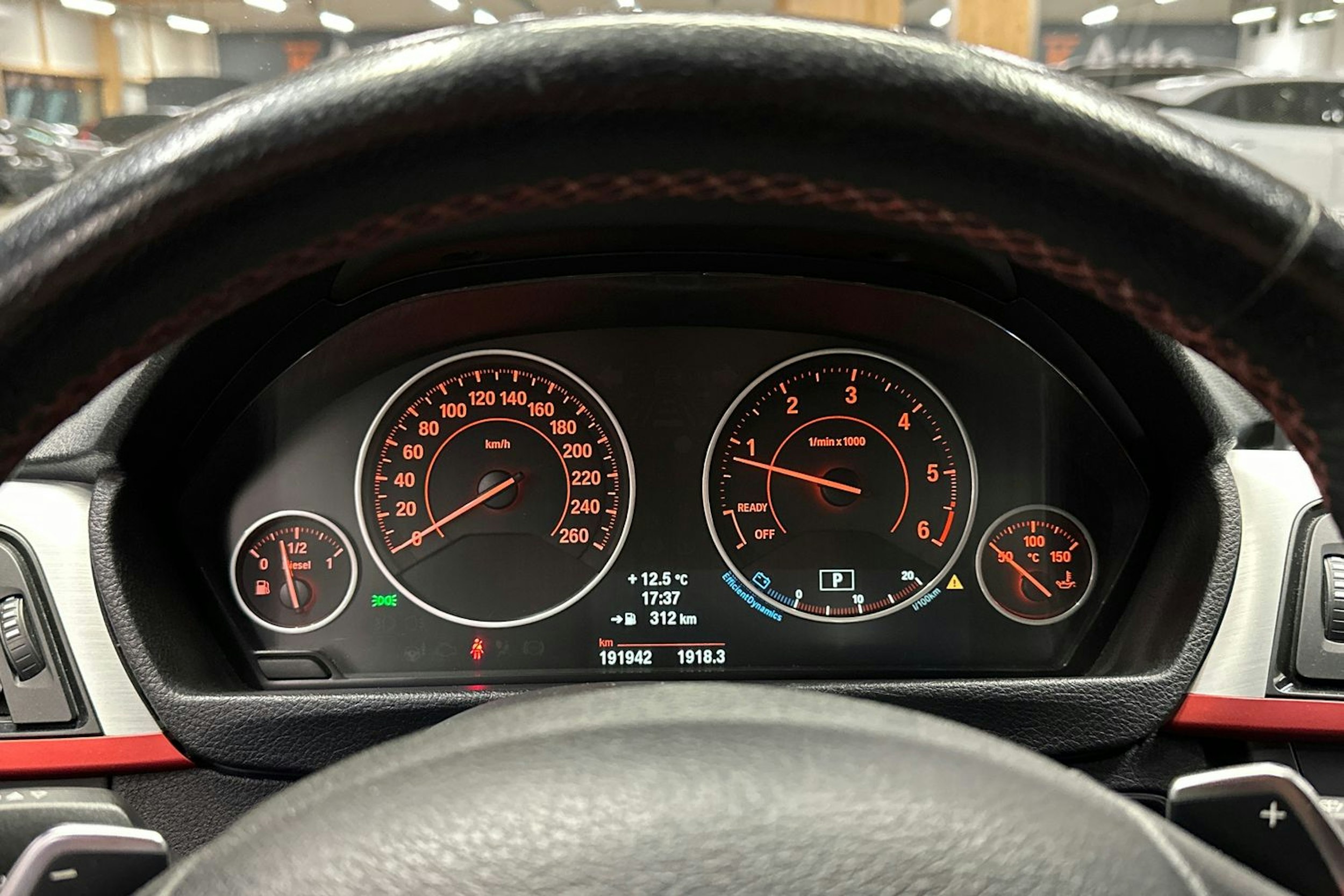 BMW 320 2012 kuva 24.