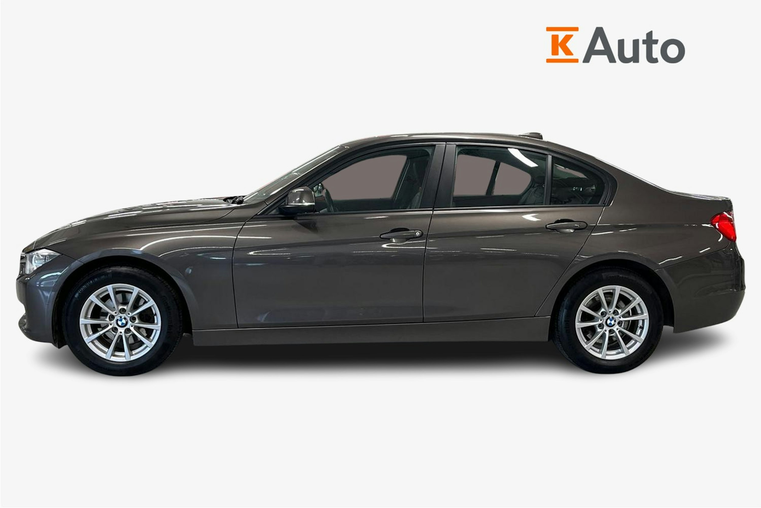 ruskea (beige) BMW 320 2012 kuva 6.