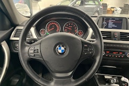 ruskea (beige) BMW 320 2012 kuva 16.
