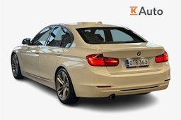 valkoinen BMW 320 2012 kuva 2.