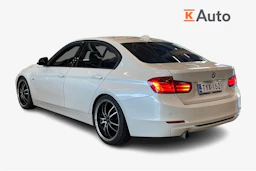 valkoinen BMW 320 2012 kuva 2.