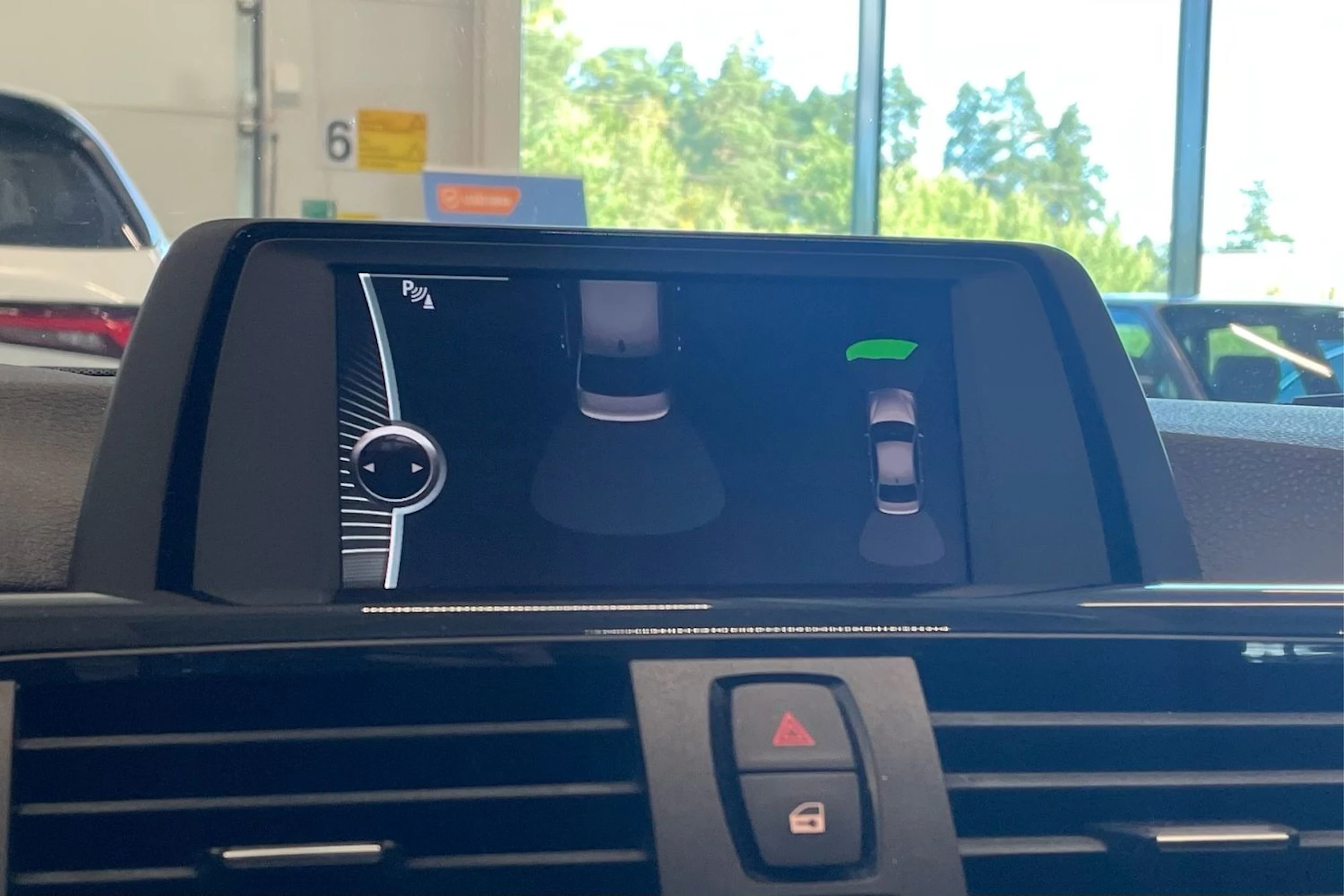 valkoinen BMW 320 2012 kuva 27.