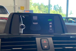valkoinen BMW 320 2012 kuva 27.