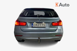 Sininen BMW 320 2013 kuva 4.