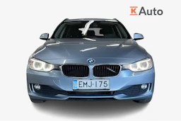 Sininen BMW 320 2013 kuva 5.