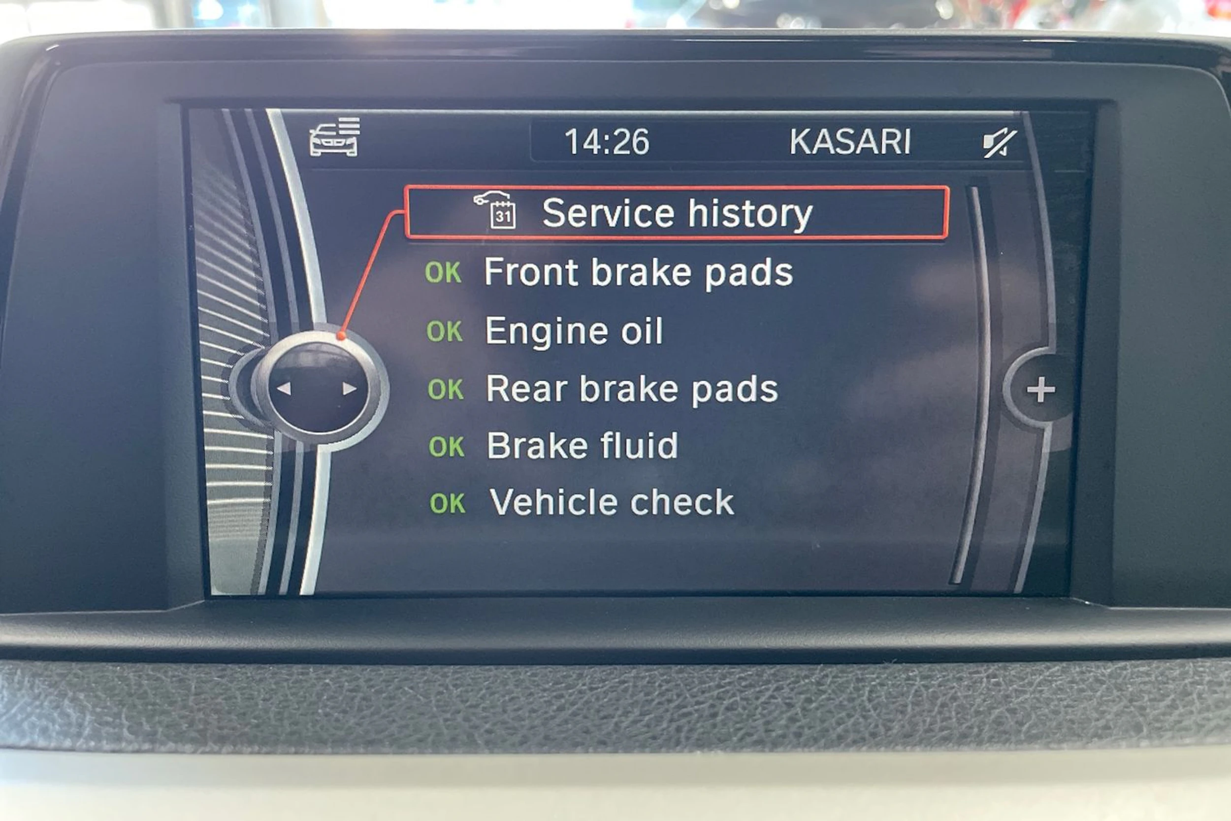 Sininen BMW 320 2013 kuva 18.