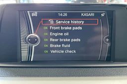 Sininen BMW 320 2013 kuva 18.