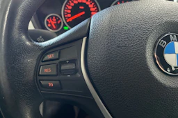 Sininen BMW 320 2013 kuva 25.