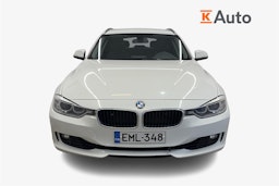 valkoinen BMW 320 2013 kuva 5.