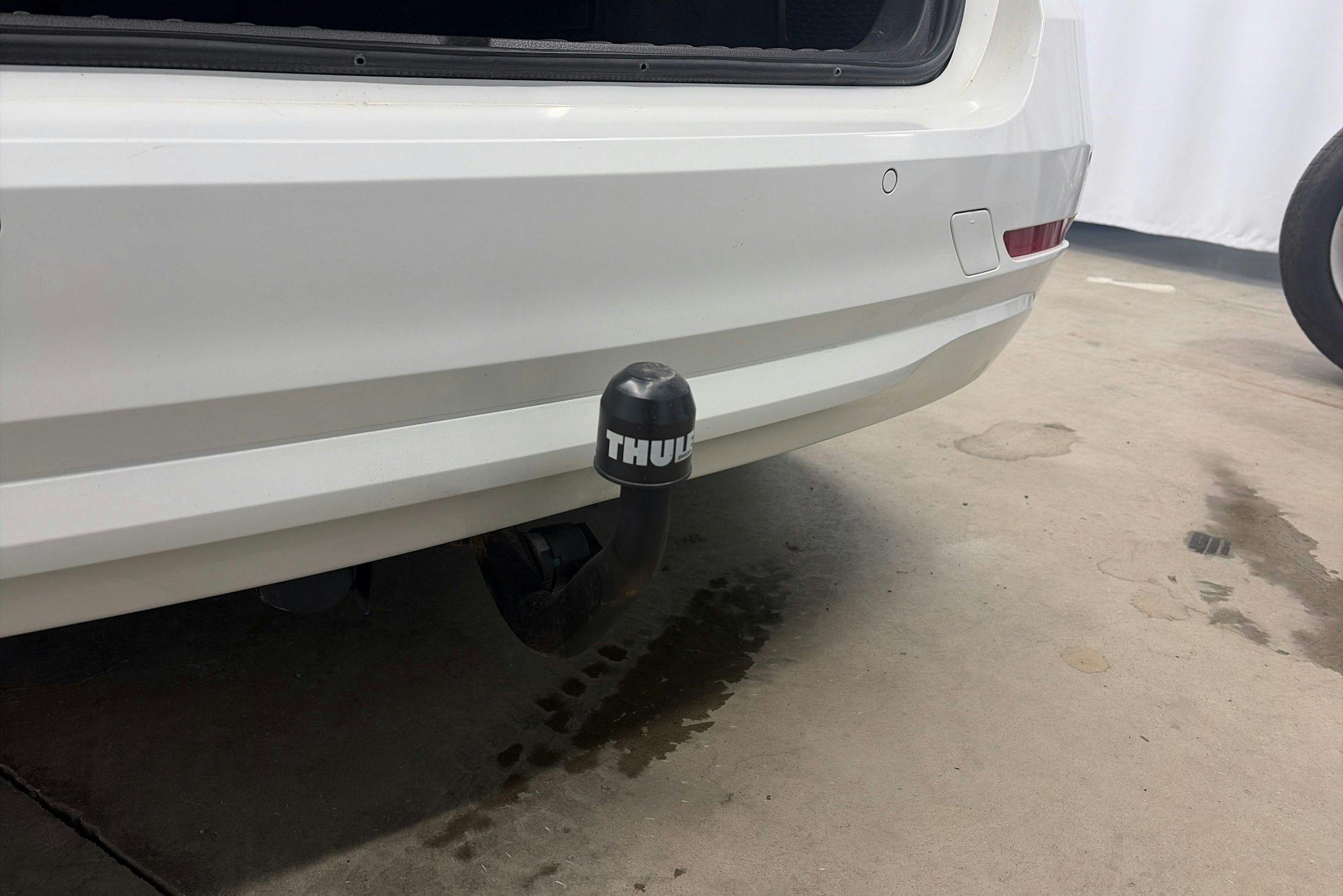 valkoinen BMW 320 2013 kuva 22.